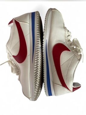 Nike Trainers White Sneakers with Red Swoosh and Blue Stripe